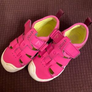 Shop Infant Girls Clothing 0 to 24M Zulily Shop Infant Girls Clothing 0 to 24M Zulily